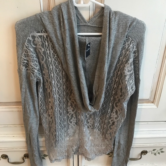 NEW WITH TAGS- Abercrombie Kids XL - Picture 2 of 5